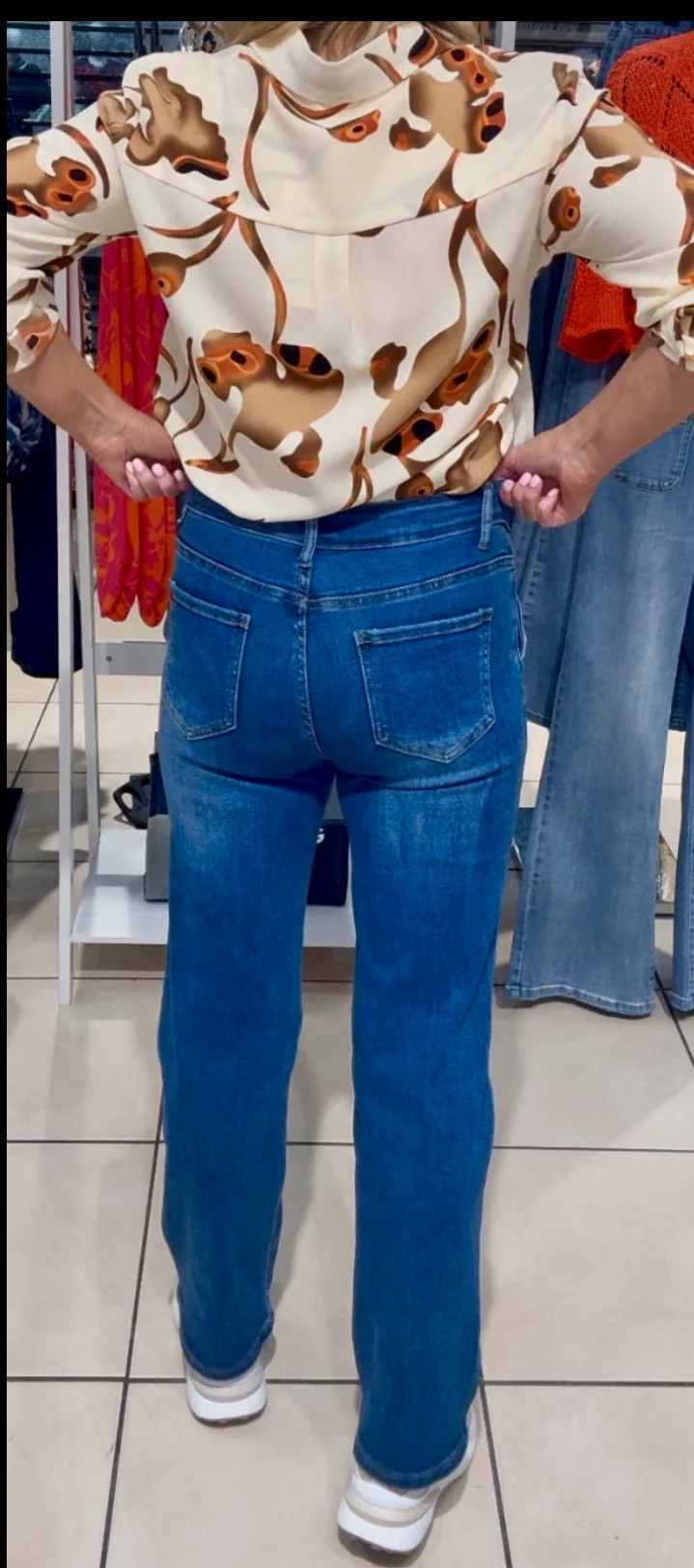 Leah - Gold Button Front Mid Wash Straight Leg Jeans - Image 5